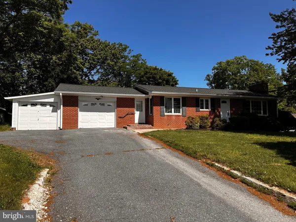 $2,250 | 2224 Dennings Road, New Windsor, MD 21776