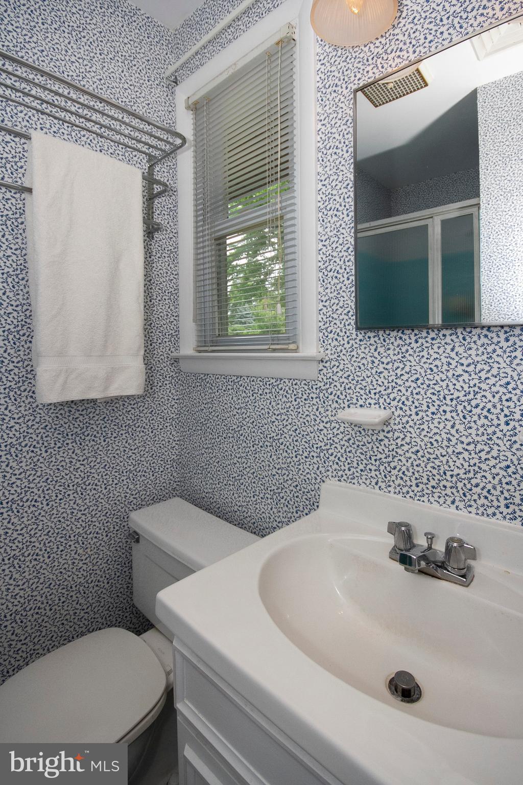 2103 Eastham Road Lutherville-Timonium, MD 21093 - Photo 25 of 28 Bath (Master)