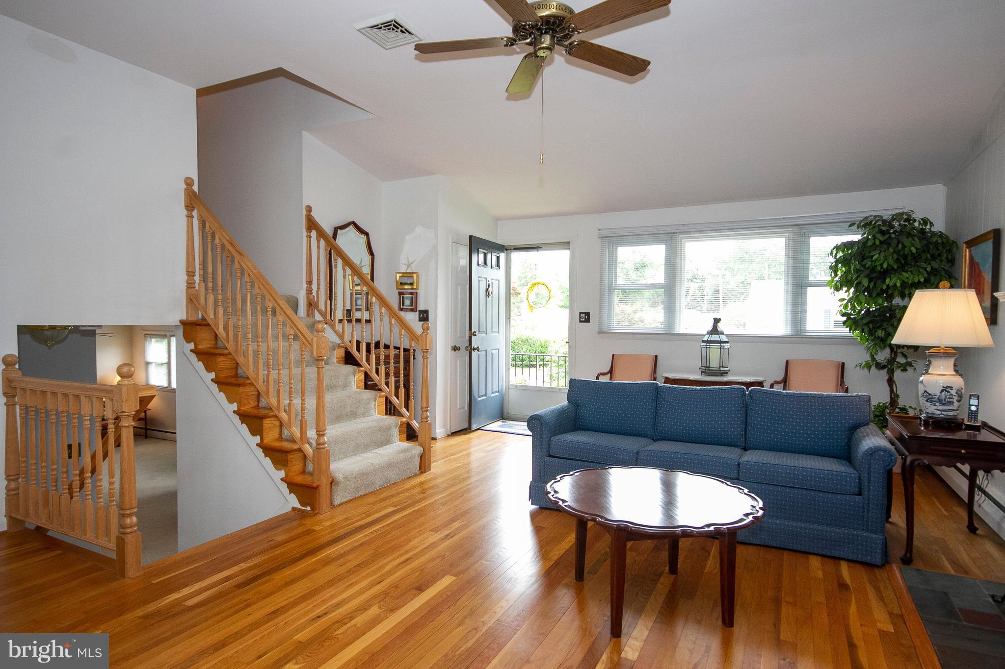 2103 Eastham Road Lutherville-Timonium, MD 21093 - Photo 6 of 28 Living Room