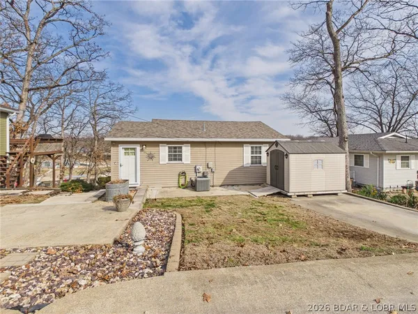 $394,900 | 82 Seasonal Drive, Sunrise Beach, MO 65079