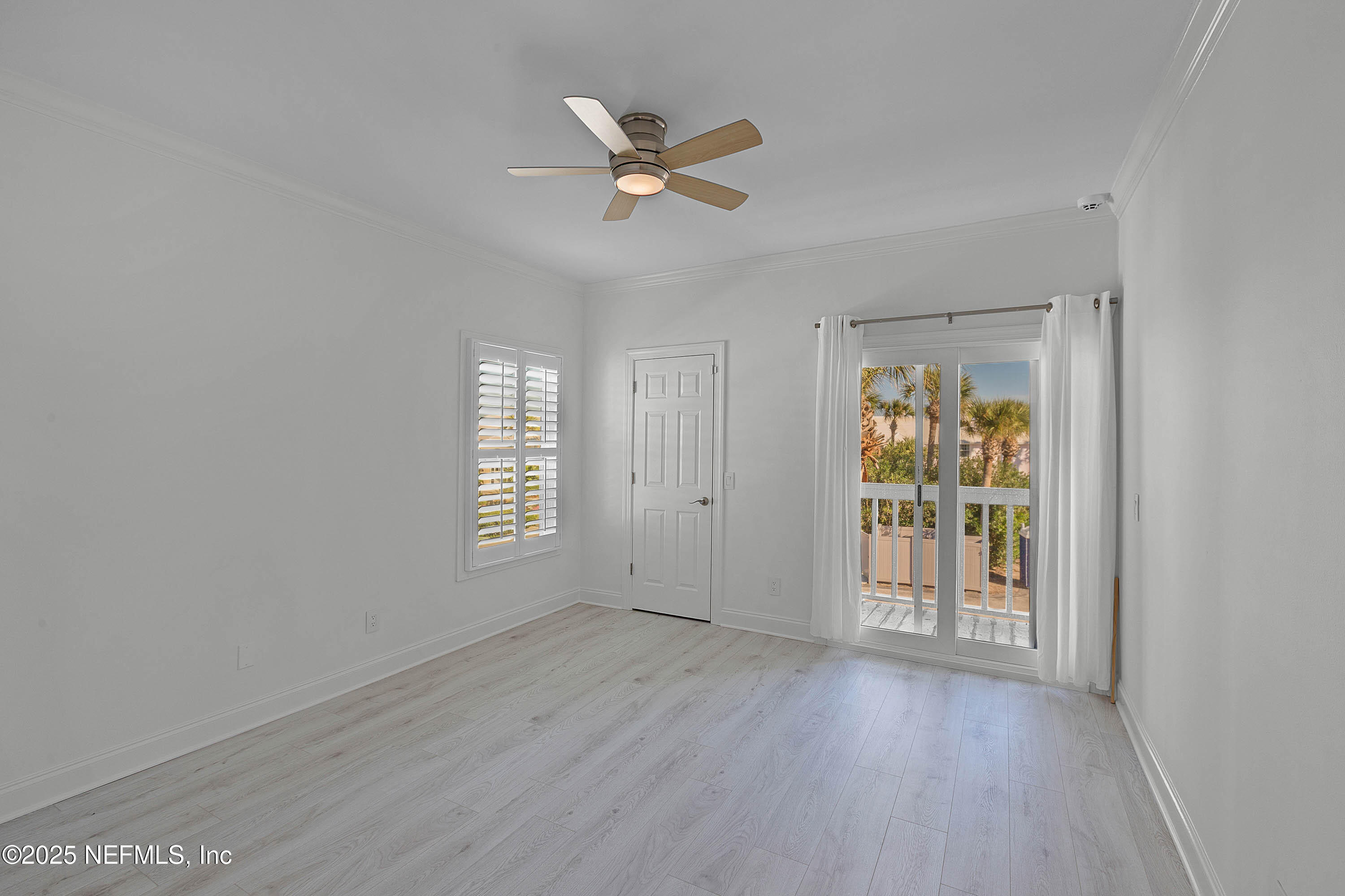 624 Ponte Vedra Boulevard, Unit C8 Ponte Vedra Beach, FL 32082 - Photo 17 of 26 a view of an empty room with a window