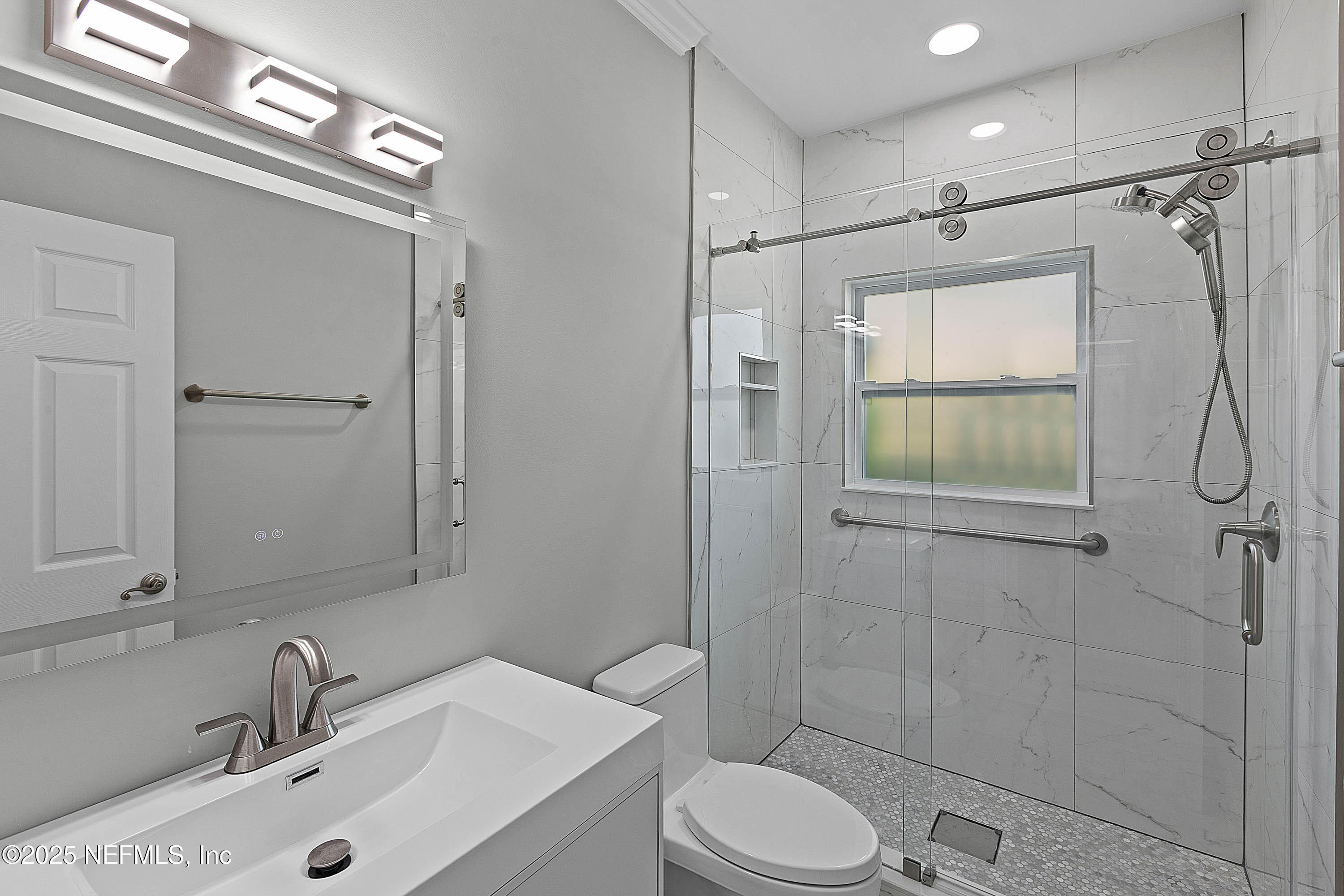 624 Ponte Vedra Boulevard, Unit C8 Ponte Vedra Beach, FL 32082 - Photo 19 of 26 a bathroom with a sink toilet and shower