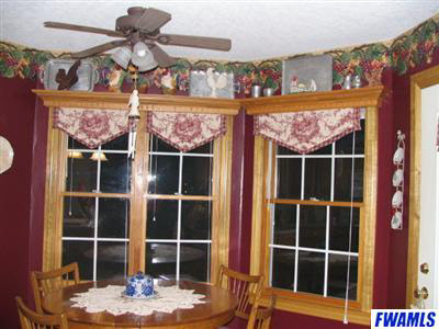 1265 Warren Road Huntington, IN 46750 - Photo 4 of 12 Gallery Image 4