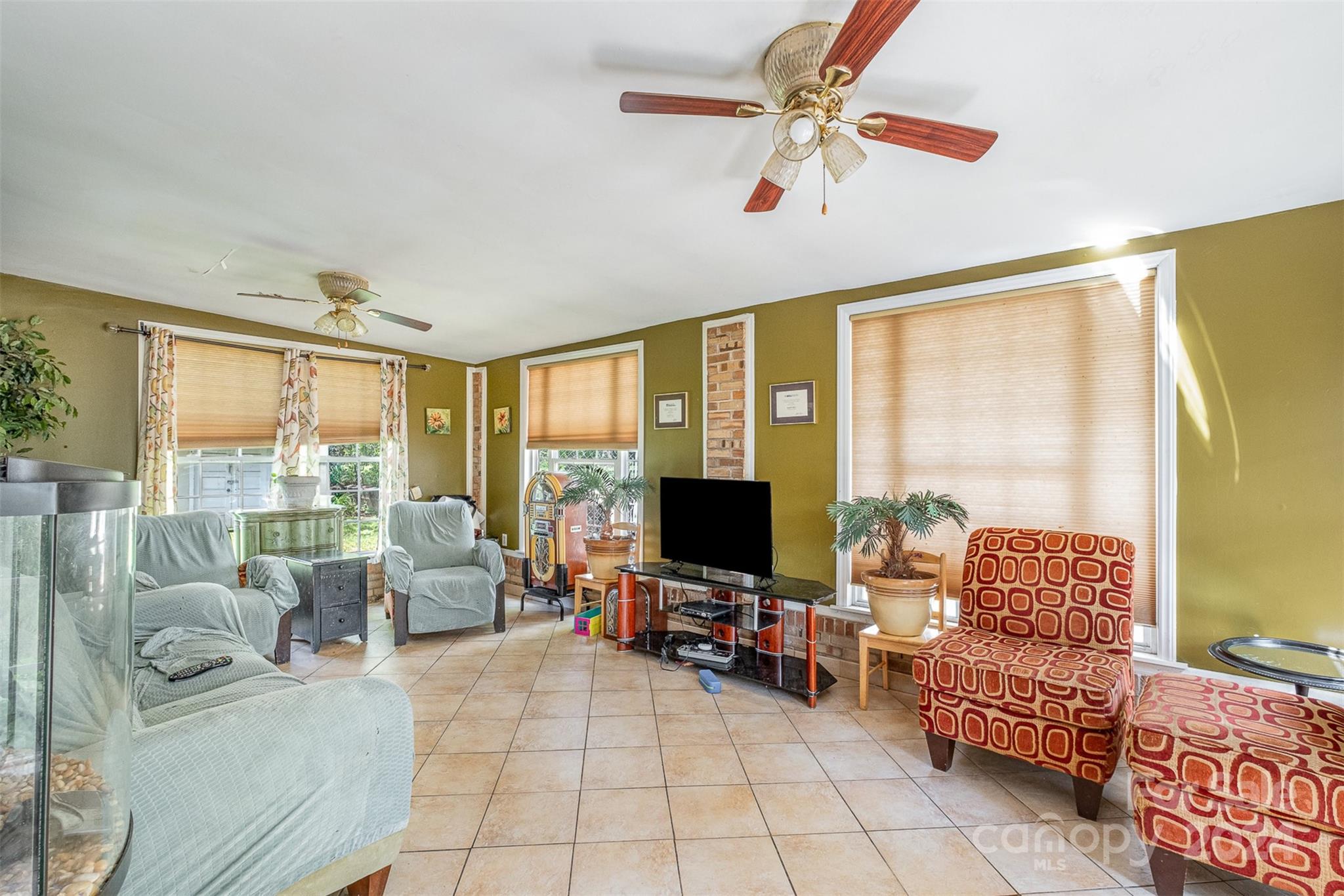 1214 Fordham Road Charlotte, NC 28208 - Photo 13 of 36 Gallery Image 13