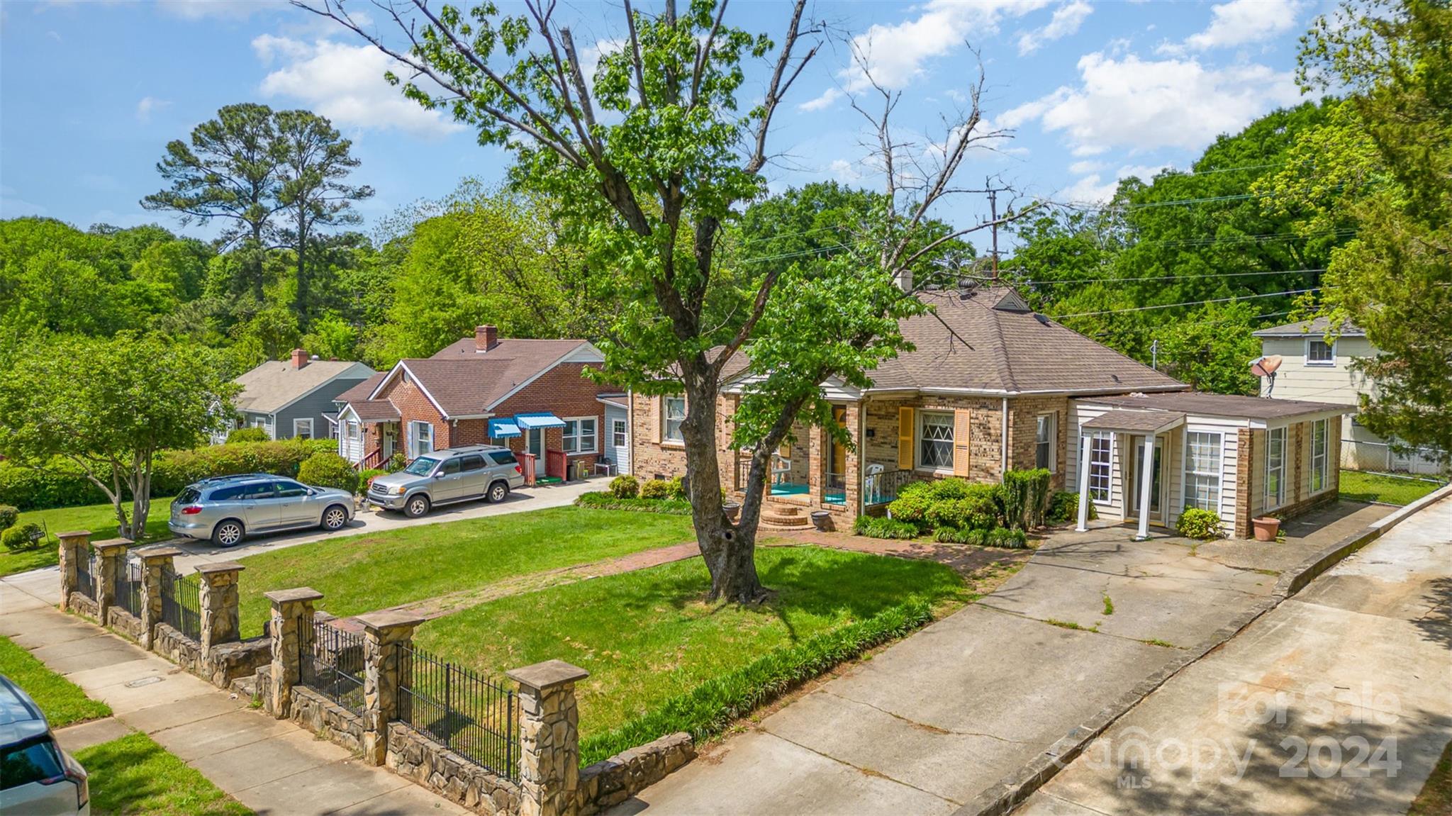 1214 Fordham Road Charlotte, NC 28208 - Photo 34 of 36 Gallery Image 34