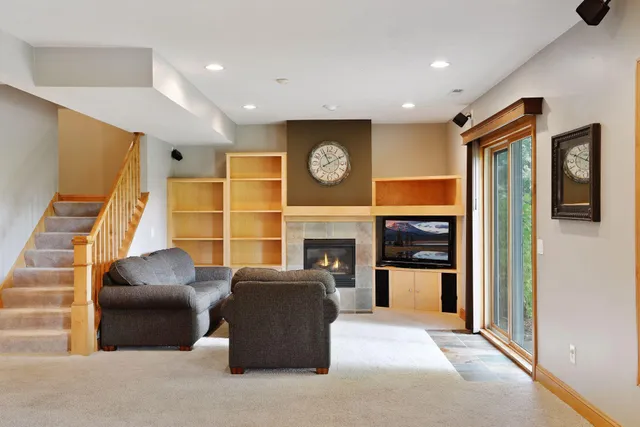 $3,454 | 8069 Enclave Bay, Woodbury, MN 55125