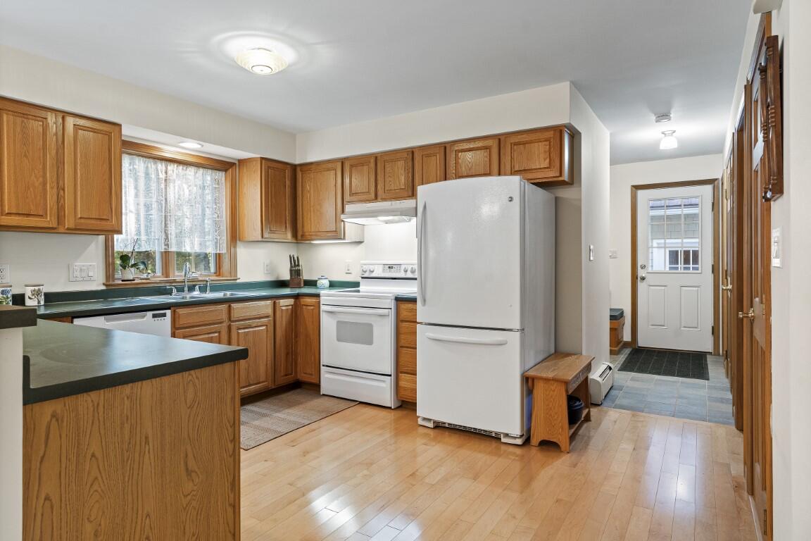 12 Ocean Ridge Drive East Boothbay, ME 04544 - Photo 13 of 54 12