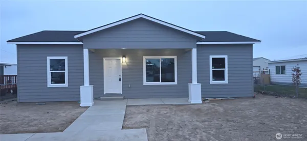 $310,000 | 417 8th Avenue Southeast, Ephrata, WA 98823