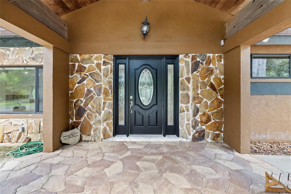 181 North Smokey Mountain Road Seffner, FL 33584 - Photo 7 of 61