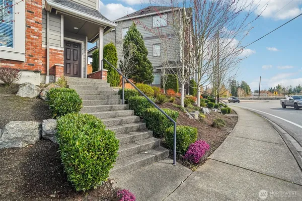 $599,000 | 11218 19th Drive Southeast, Everett, WA 98208