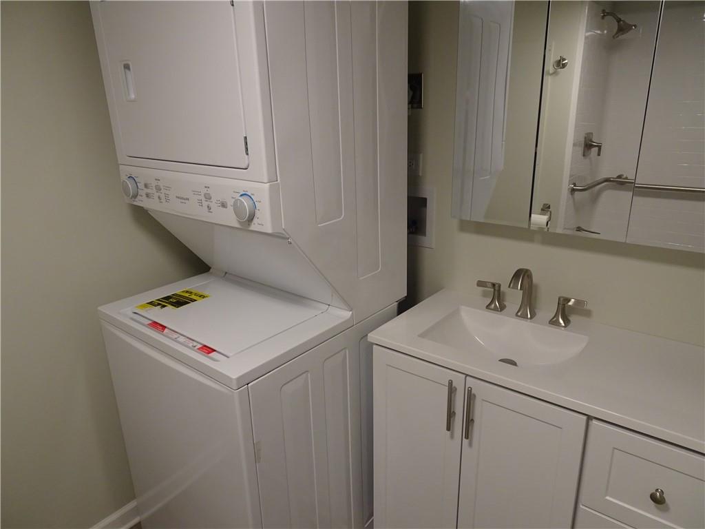 1530 Parr Street Greensburg, PA 15601 - Photo 14 of 16 a utility room with dryer and washer
