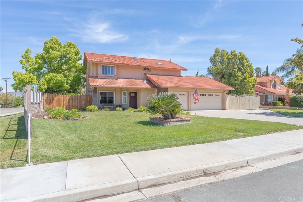 42012 Manchester Avenue Hemet, CA 92544 - Photo 12 of 62