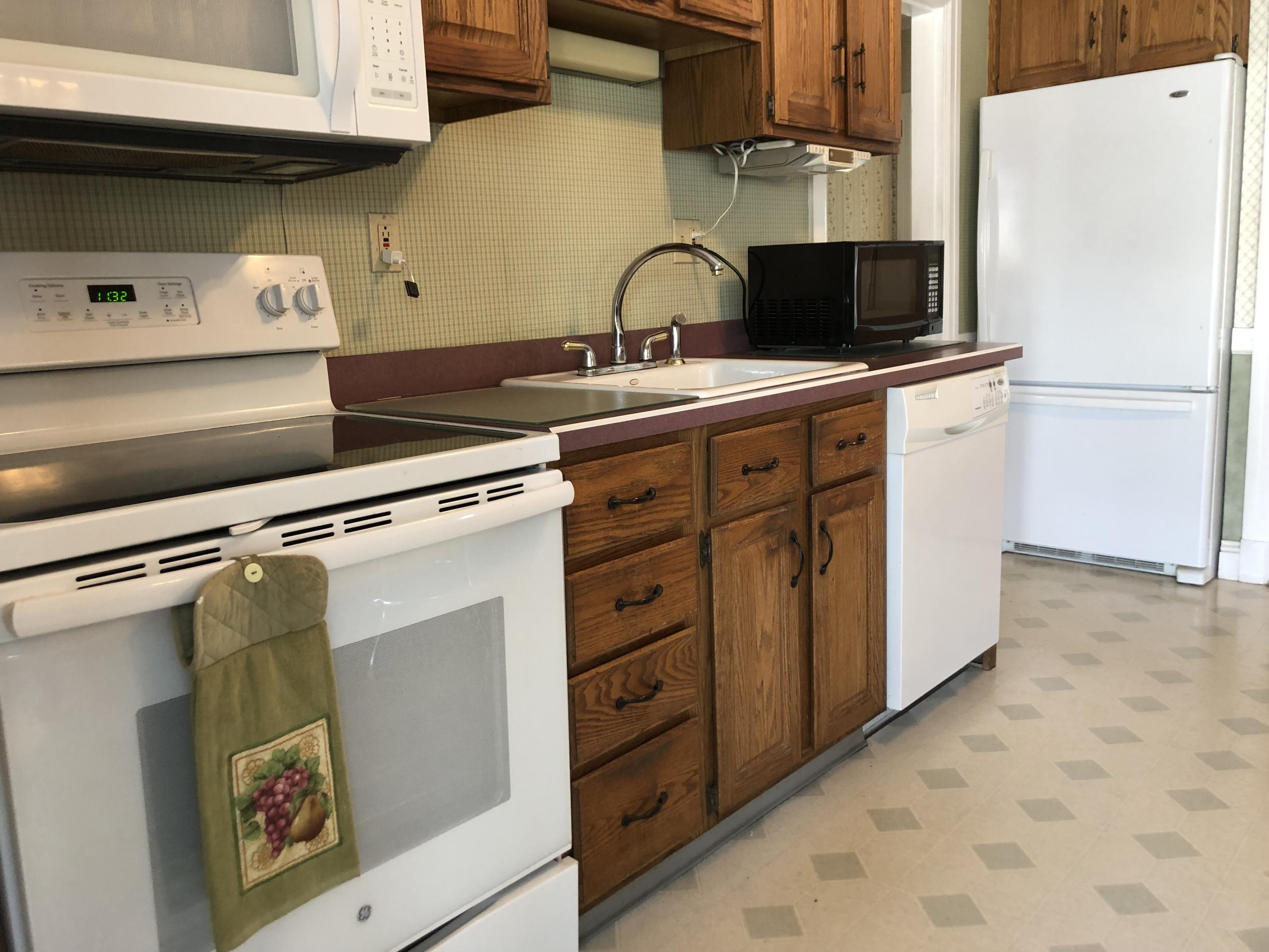 42 Old Greene Road Lewiston, ME 04240 - Photo 20 of 44 Kitchen