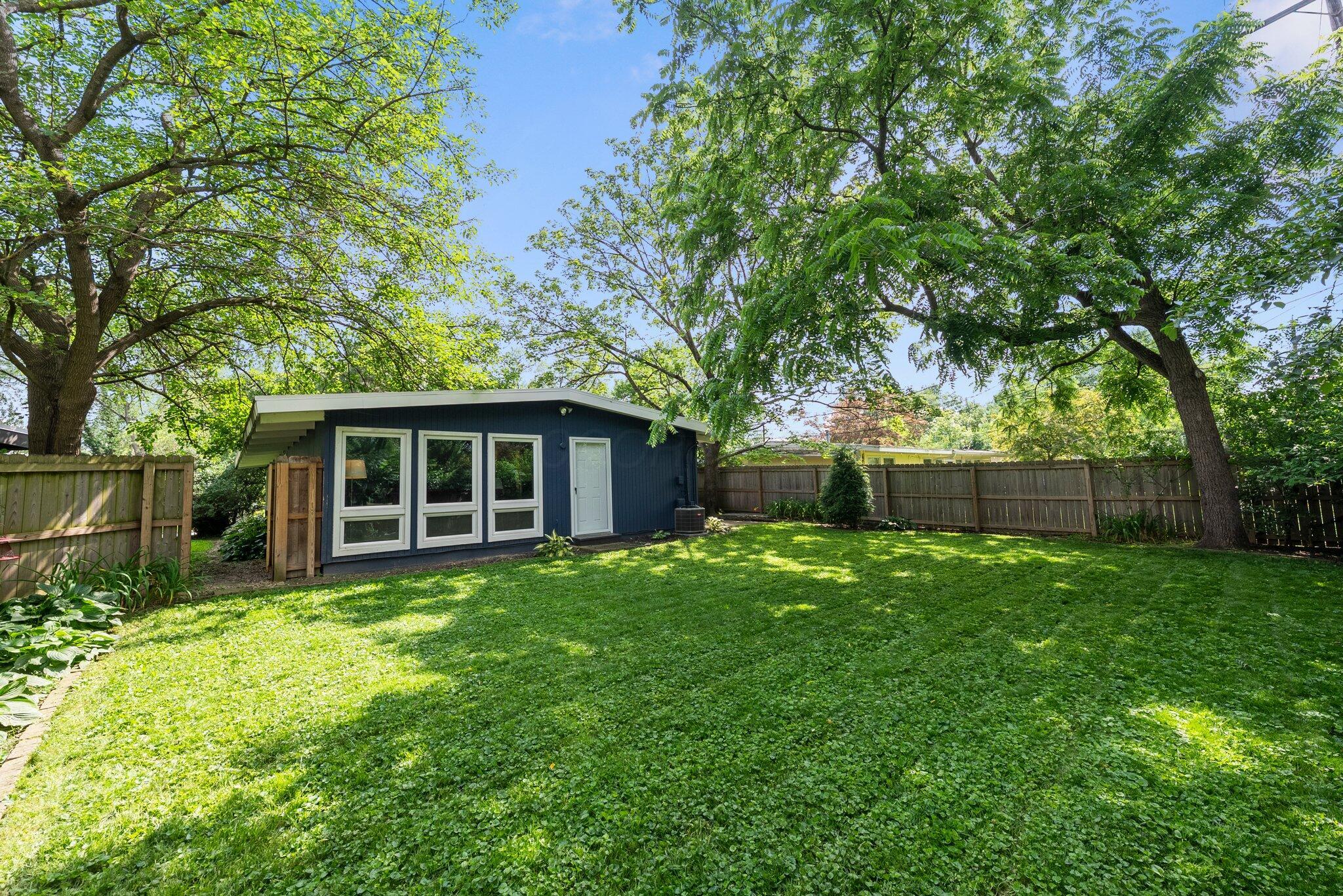 2474 Bristol Road Columbus, OH 43221 - Photo 21 of 26 DSC07465
