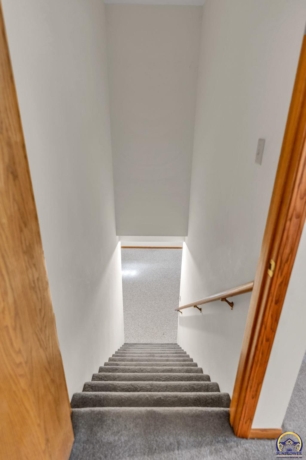 5232 Southwest 25th Terrace Topeka, KS 66614 - Photo 22 of 33