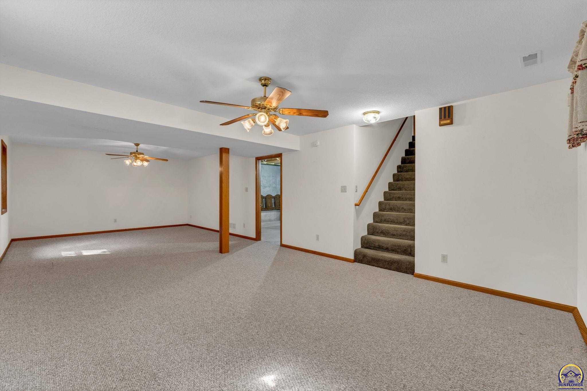 5232 Southwest 25th Terrace Topeka, KS 66614 - Photo 23 of 33