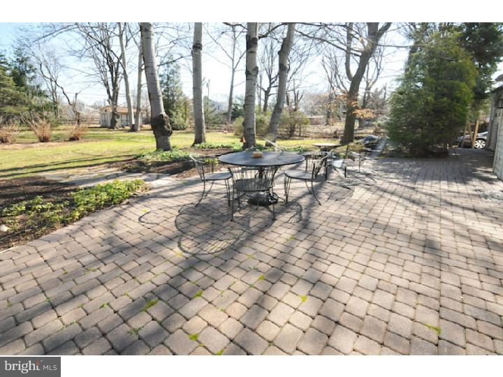 1347 Harris Road Dresher, PA 19025 - Photo 22 of 25 Patio