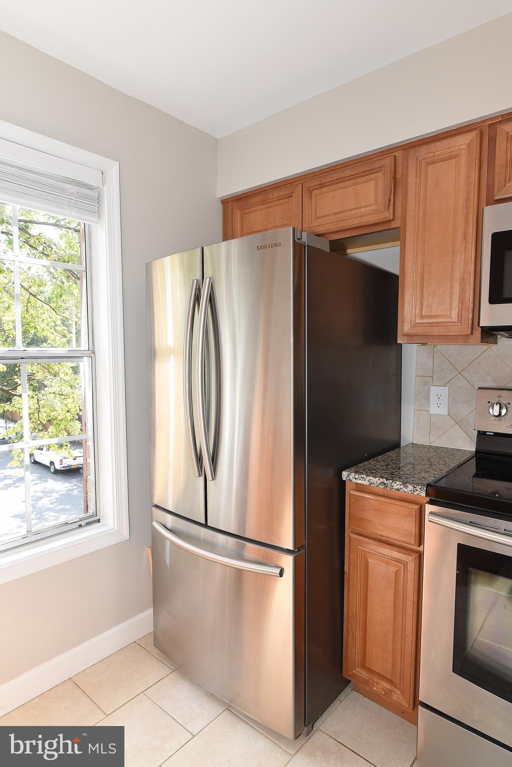 901 South Rolfe Street, Unit 2 Arlington, VA 22204 - Photo 8 of 33 Kitchen