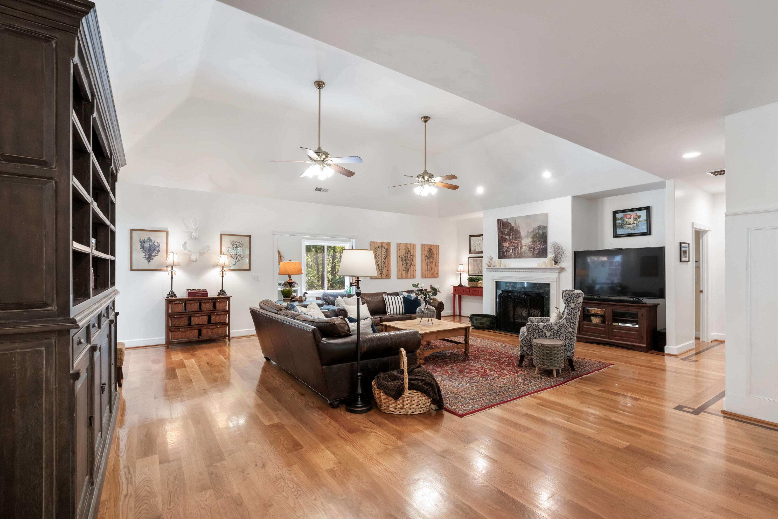 5680 Dixie Plantation Road Hollywood, SC 29449 - Photo 23 of 72 Spacious Family Room