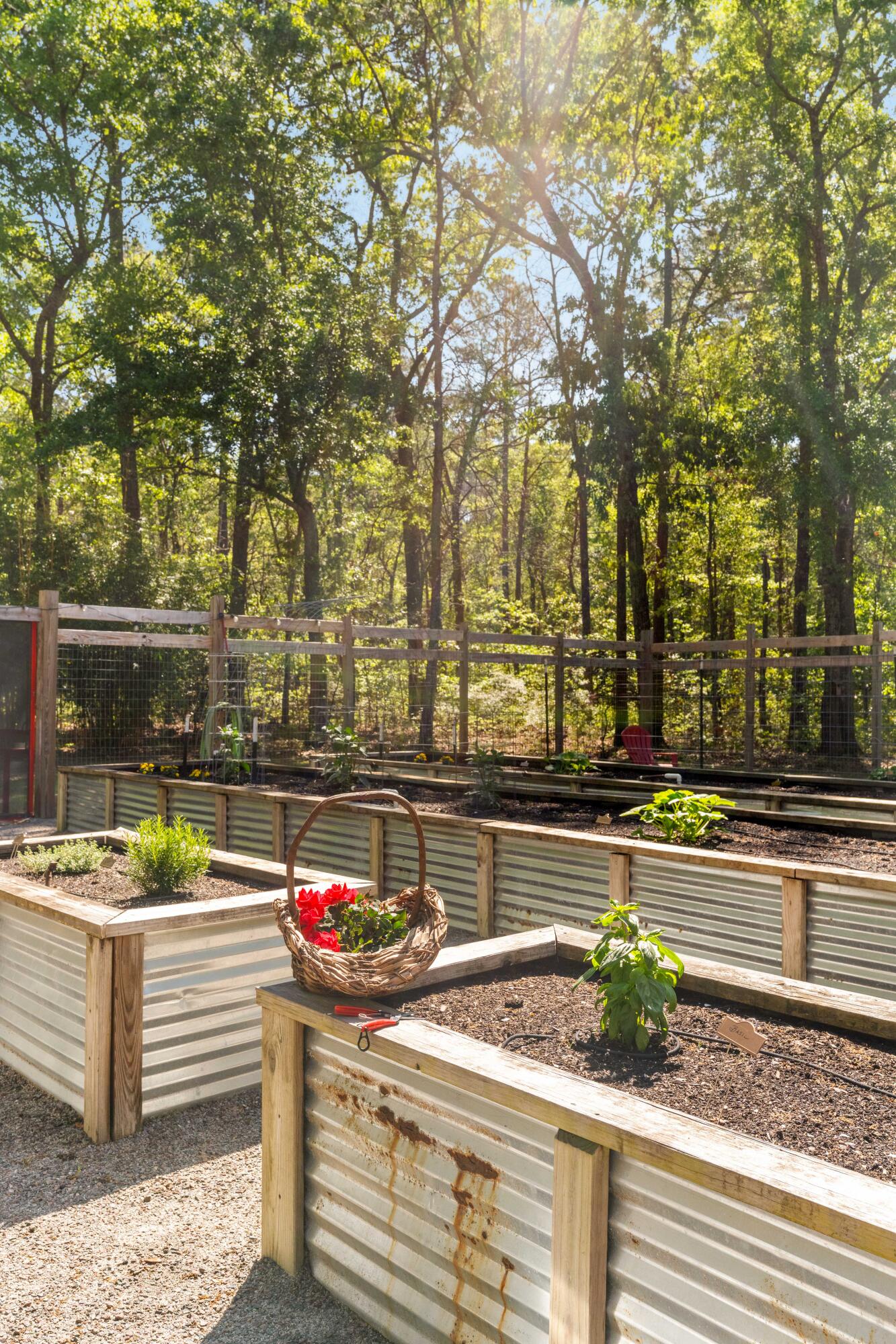5680 Dixie Plantation Road Hollywood, SC 29449 - Photo 45 of 72 Sitting ledges