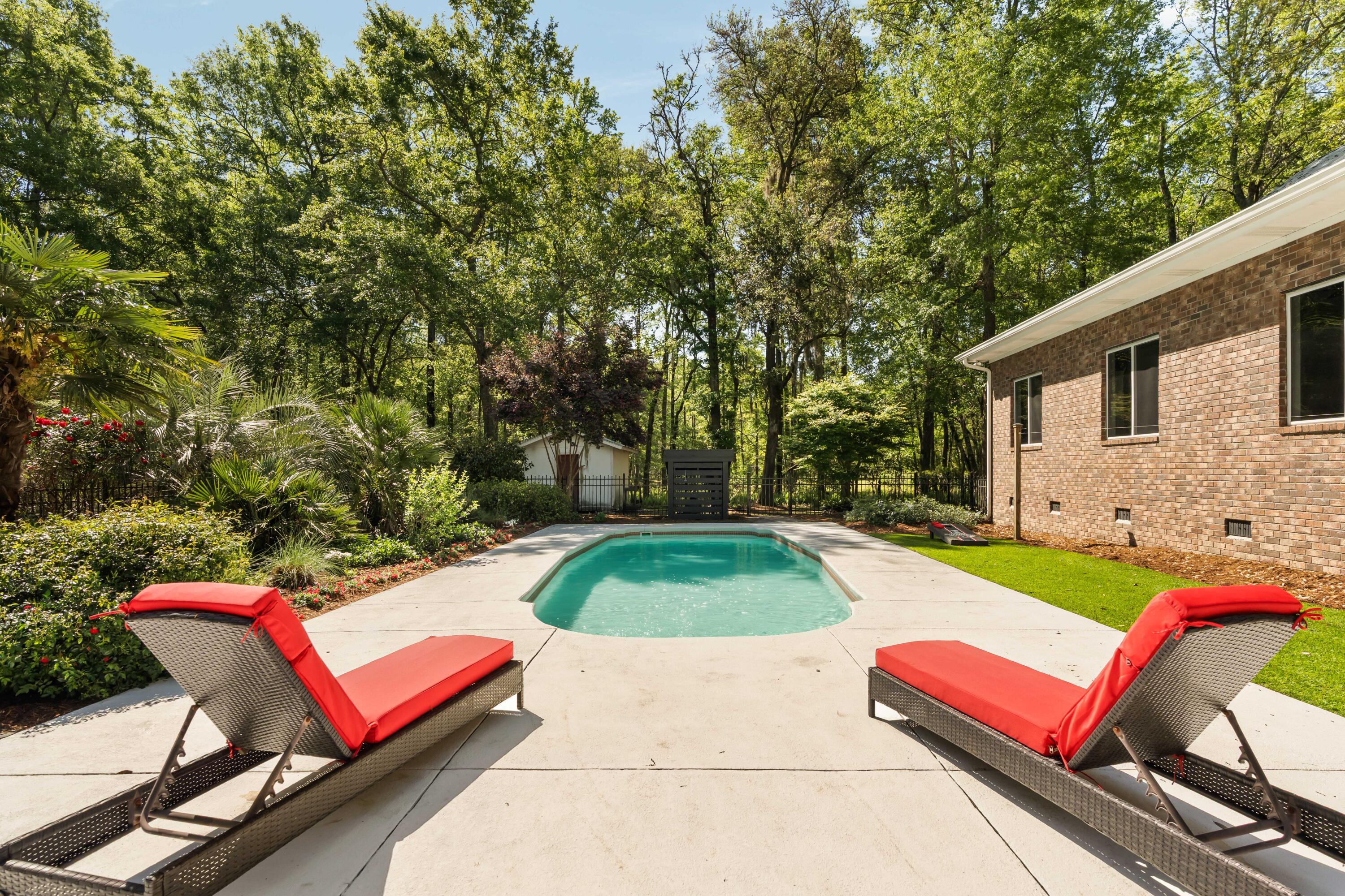 5680 Dixie Plantation Road Hollywood, SC 29449 - Photo 6 of 72 Saltwater pool