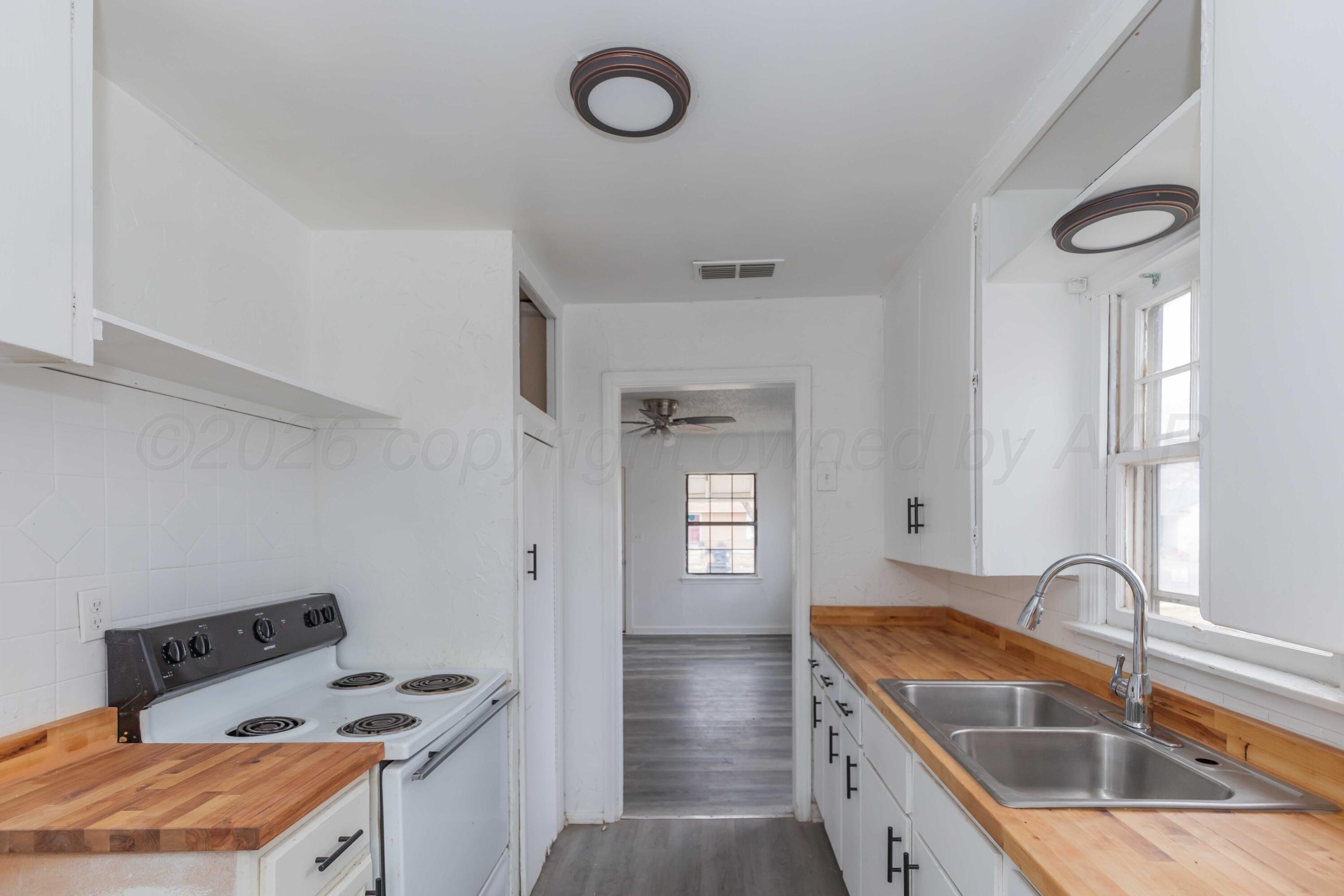 Undisclosed Address Amarillo, TX 79110 - Photo 11 of 26 KITCHEN VIEW 3