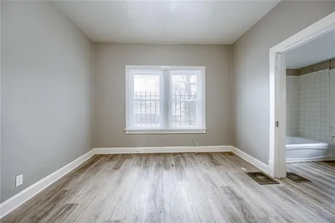 $152,100 | 301 Lawndale Avenue, Kansas City, MO 64123