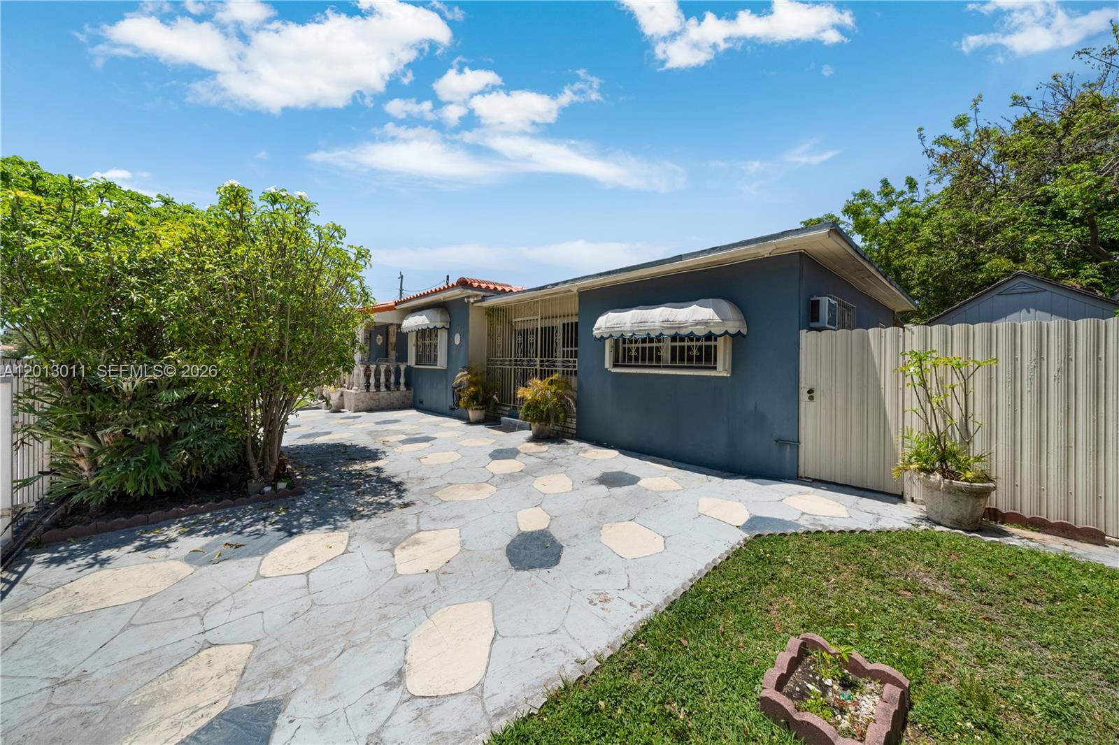 444 Southwest 36th Avenue Miami, FL 33135 - Photo 3 of 15