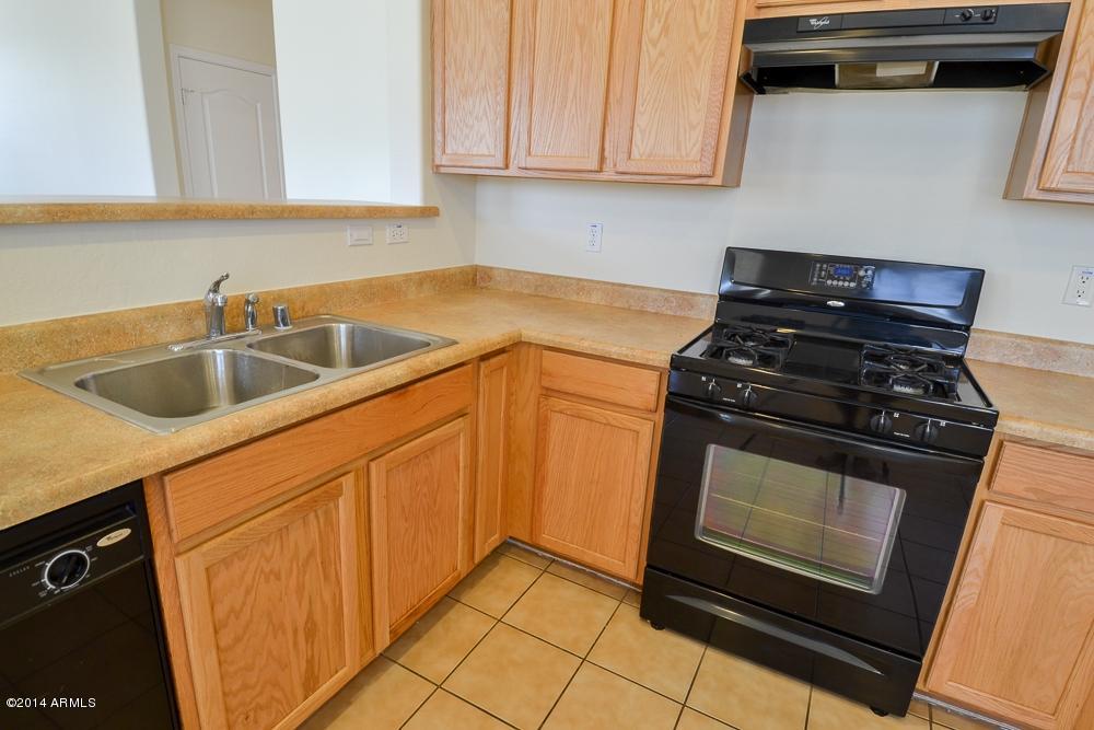 7332 West Maldonado Road Laveen, AZ 85339 - Photo 6 of 25 gas stove