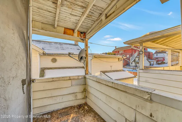 $795 | 1007 Washburn Street, Unit 2, Scranton, PA 18504