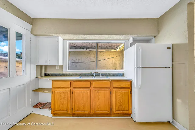 $795 | 1007 Washburn Street, Unit 2, Scranton, PA 18504