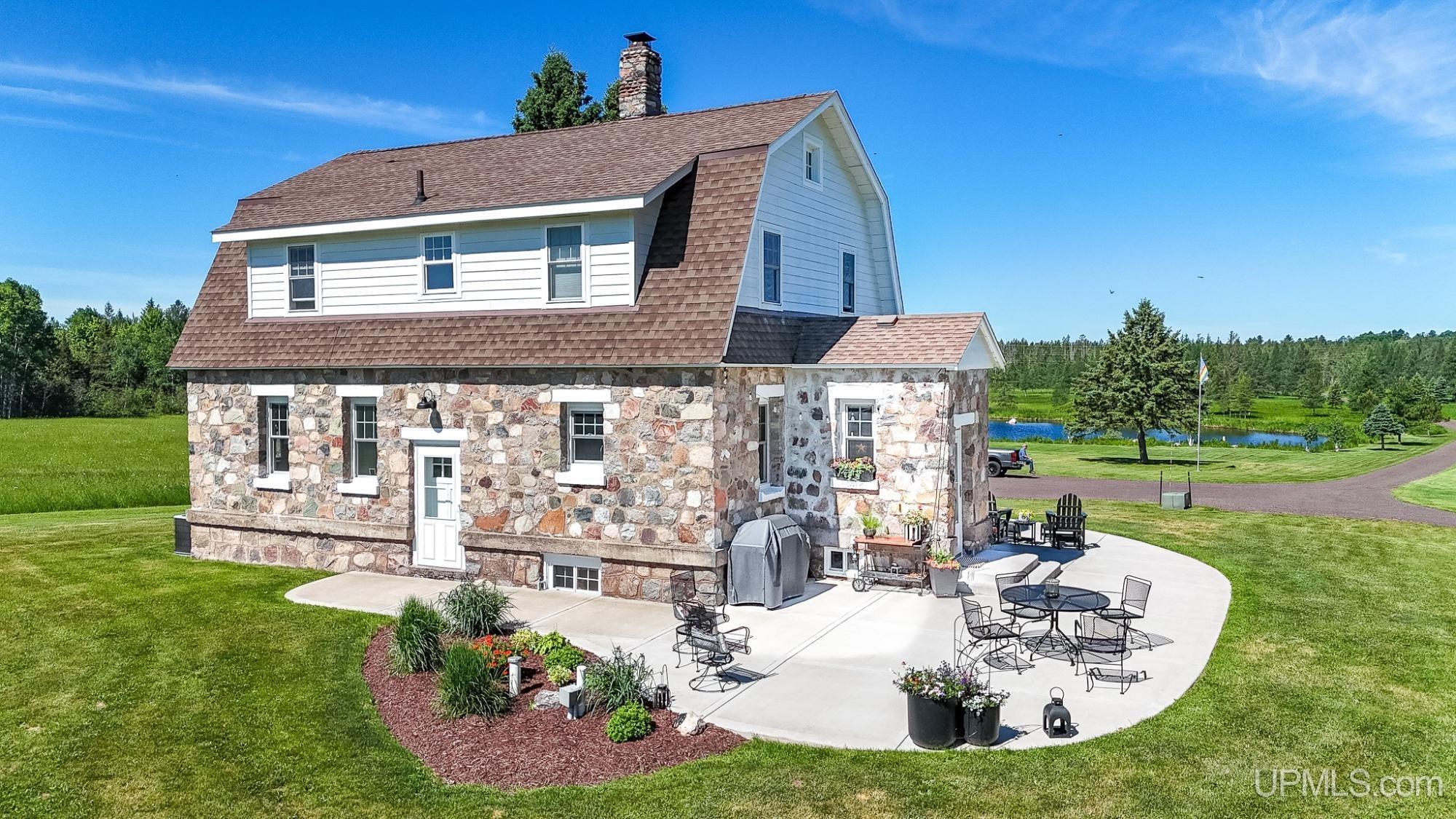 12248 Dupont Road Hurley, WI 54534 - Photo 4 of 74
