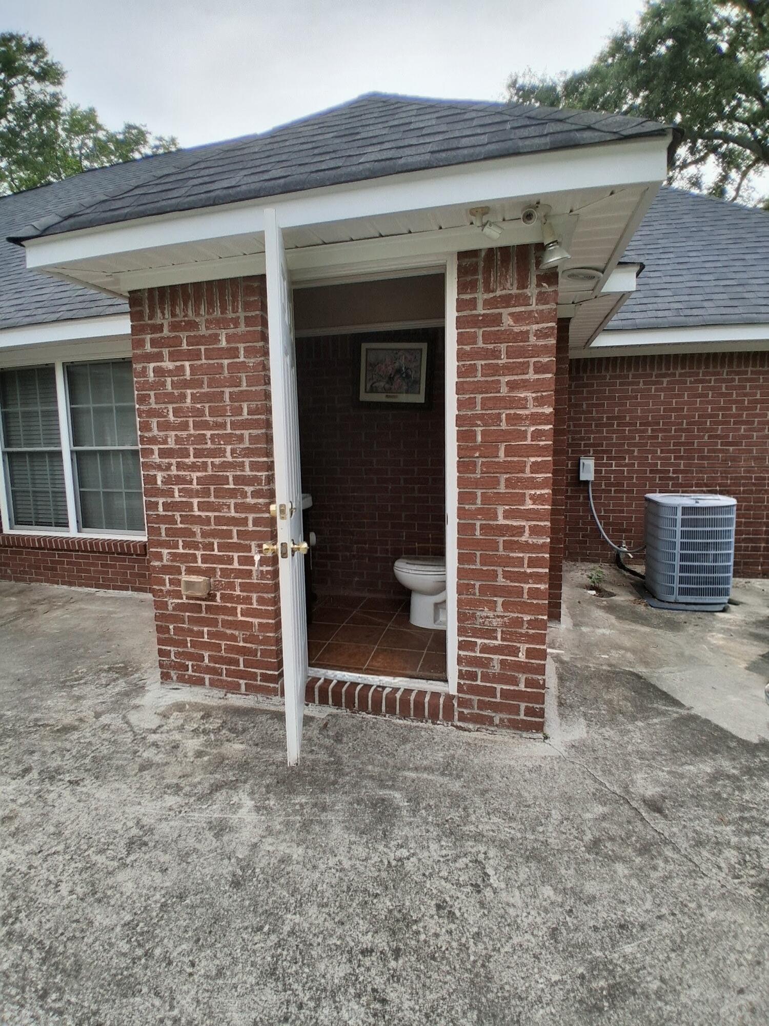 1616 Belleville Road Orangeburg, SC 29115 - Photo 24 of 25 20260607_184620~2