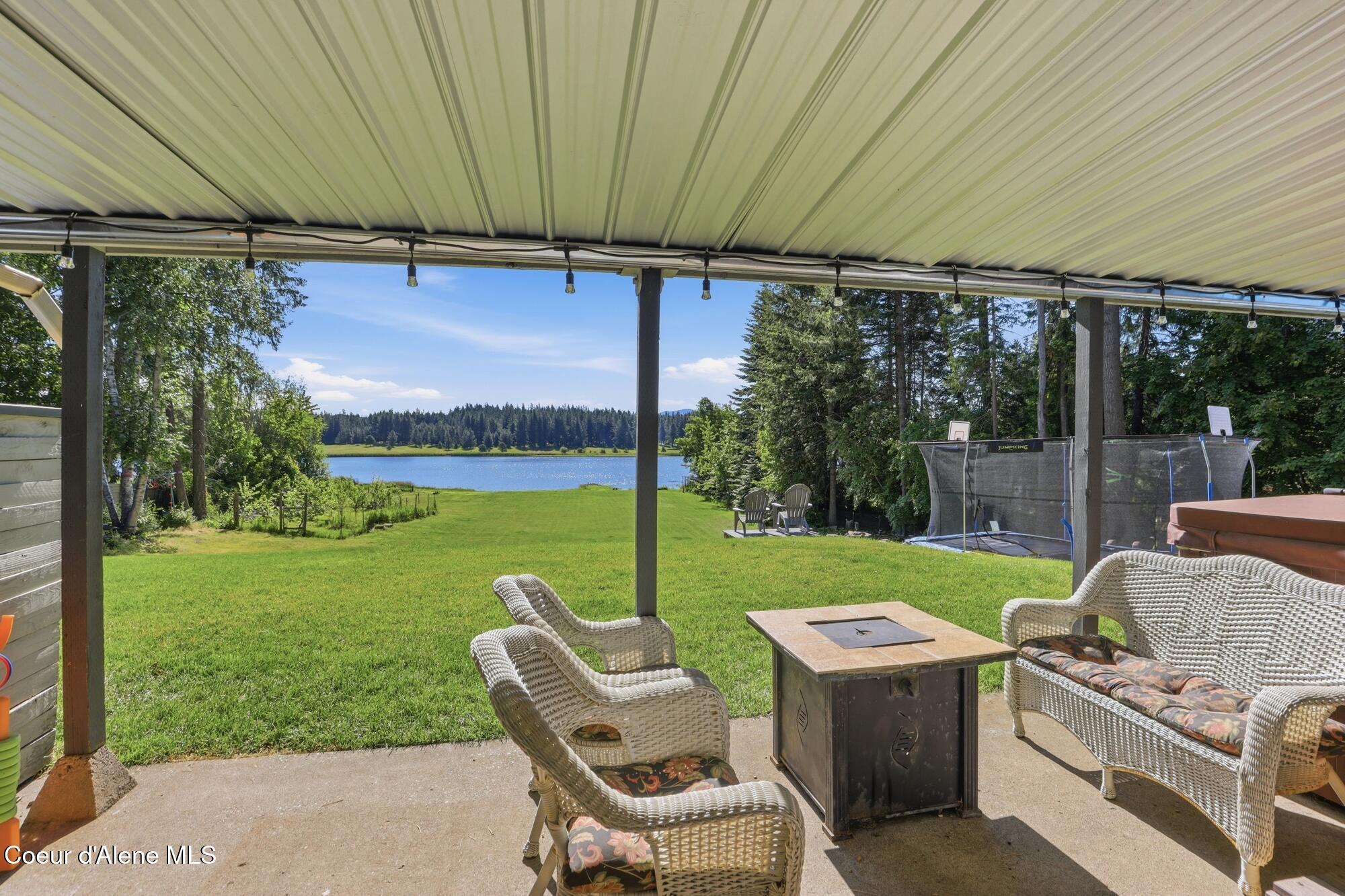 15720 North Ridgeway Drive Hayden, ID 83835 - Photo 7 of 40 Covered Patio