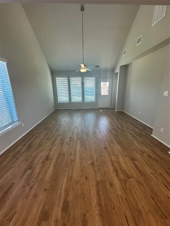 $2,800 | 206 Mercury Sky Road, Richmond, TX 77406