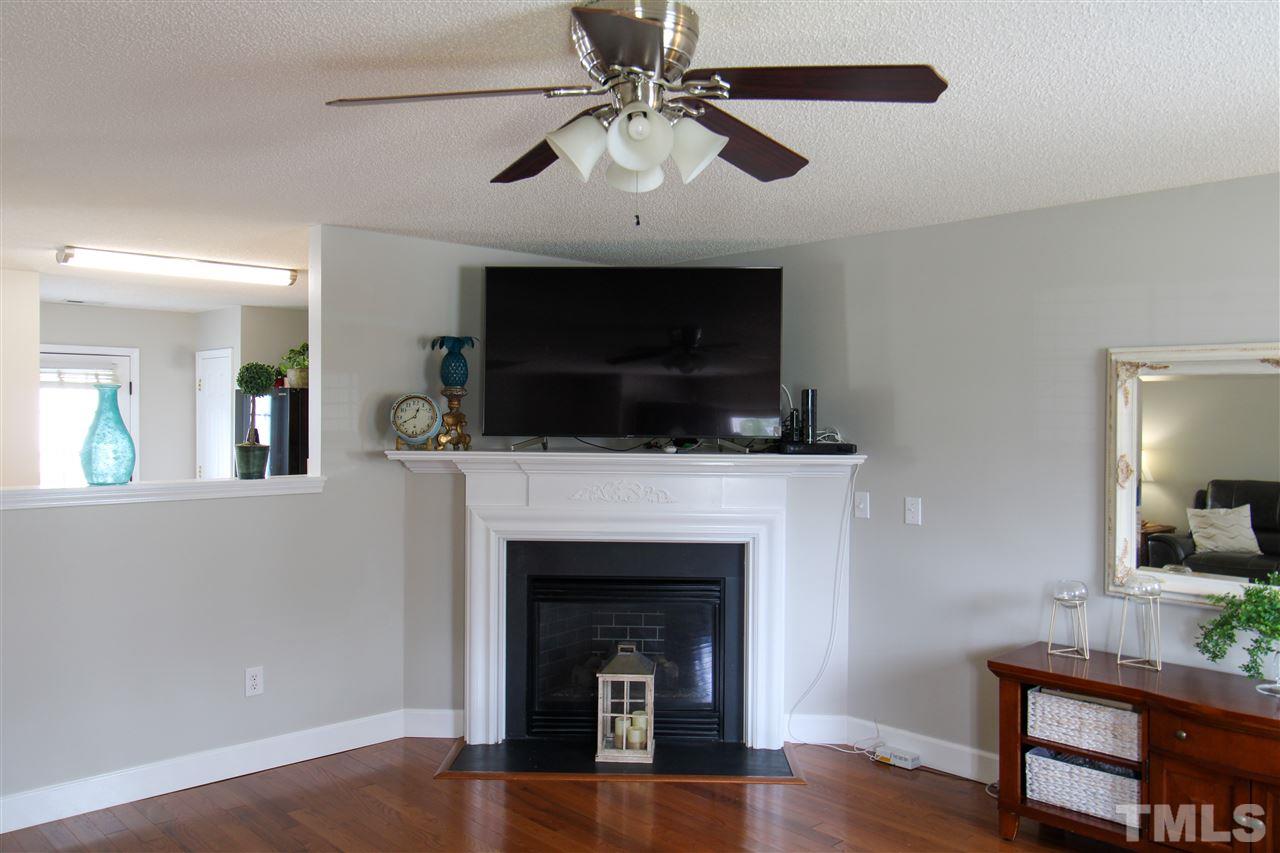 4411 Snowcrest Lane Raleigh, NC 27616 - Photo 7 of 30