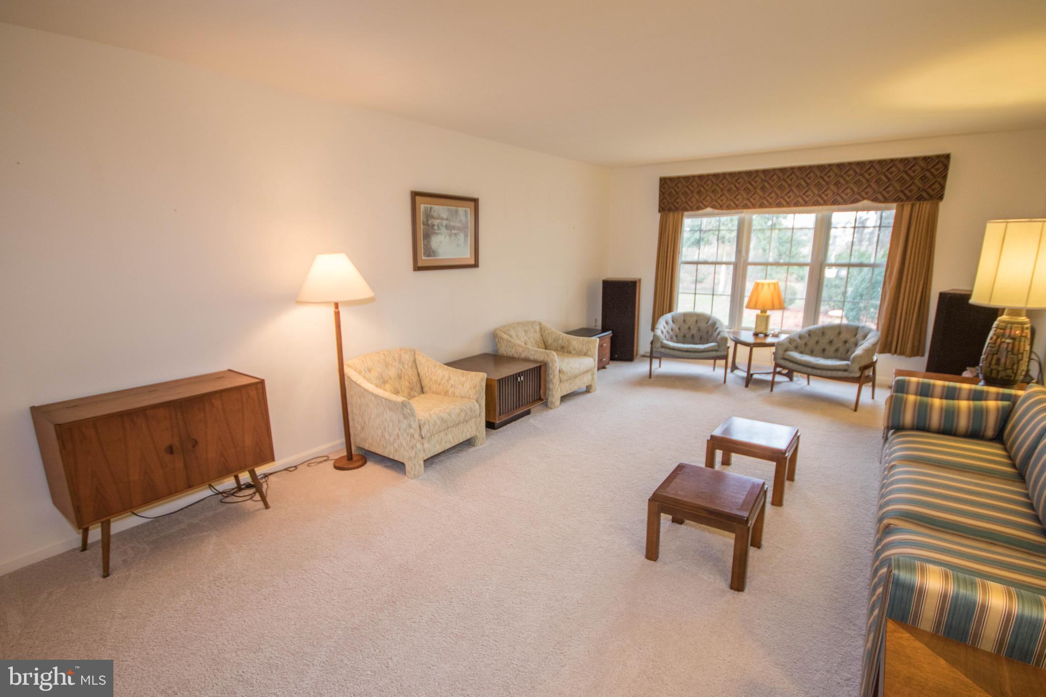 6087 Tarry Town Road Salisbury, MD 21801 - Photo 6 of 56 Living Room
