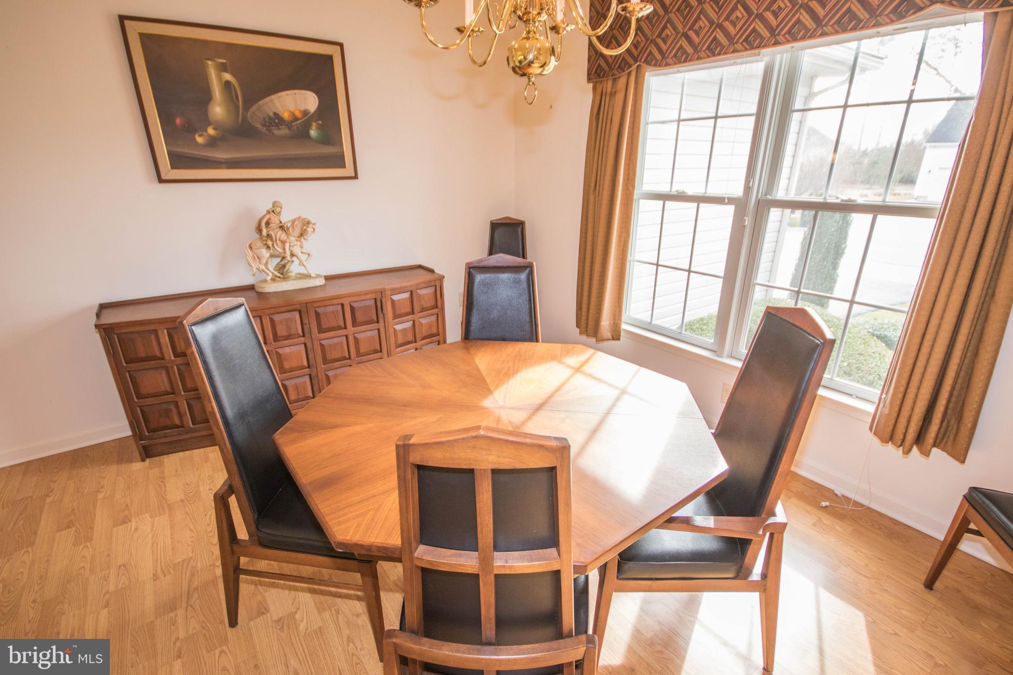 6087 Tarry Town Road Salisbury, MD 21801 - Photo 8 of 56 Dining Room