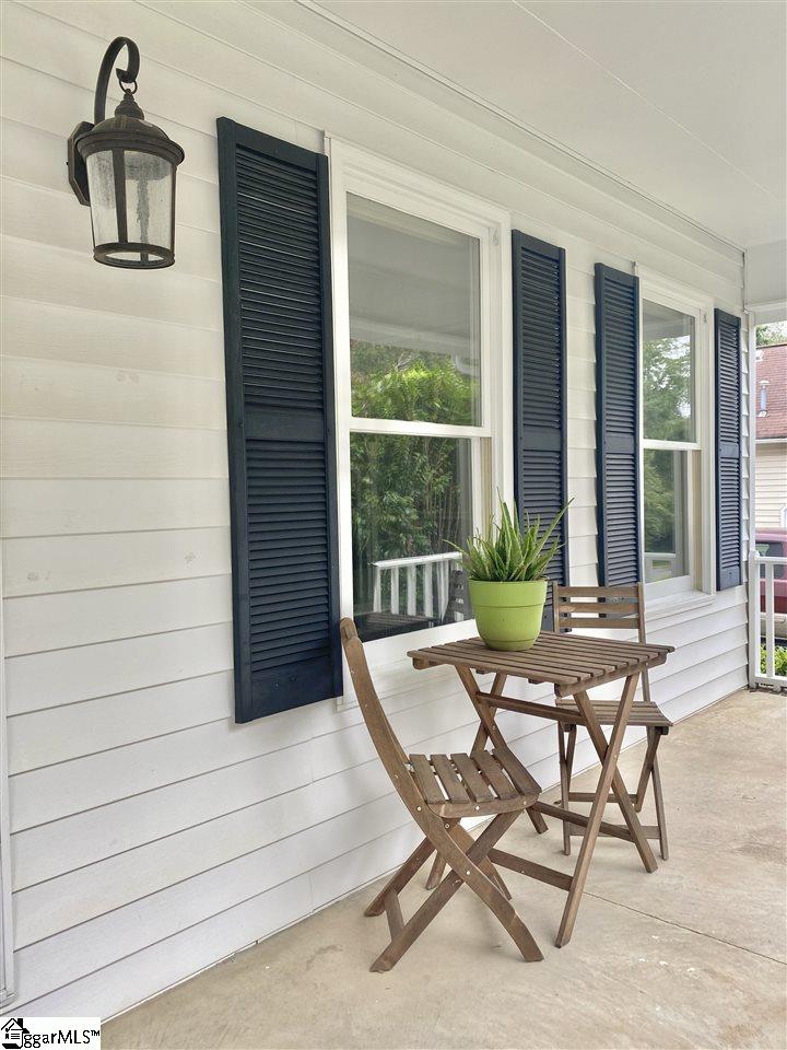217 Hardwood Road Greenville, SC 29607 - Photo 3 of 25 Gallery Image 3