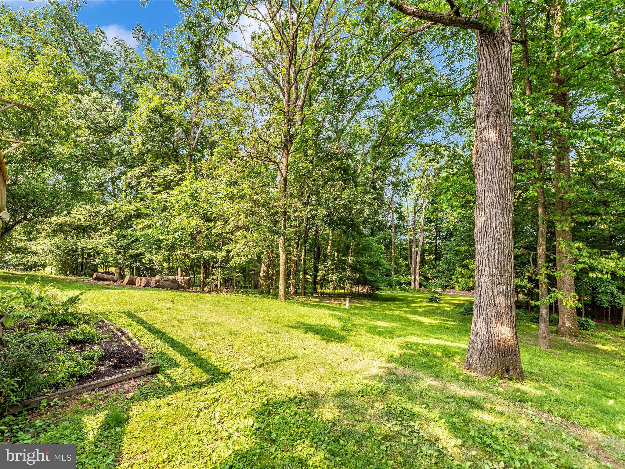 11732 Warner Road Keymar, MD 21757 - Photo 45 of 59 a swimming pool with wooden fence
