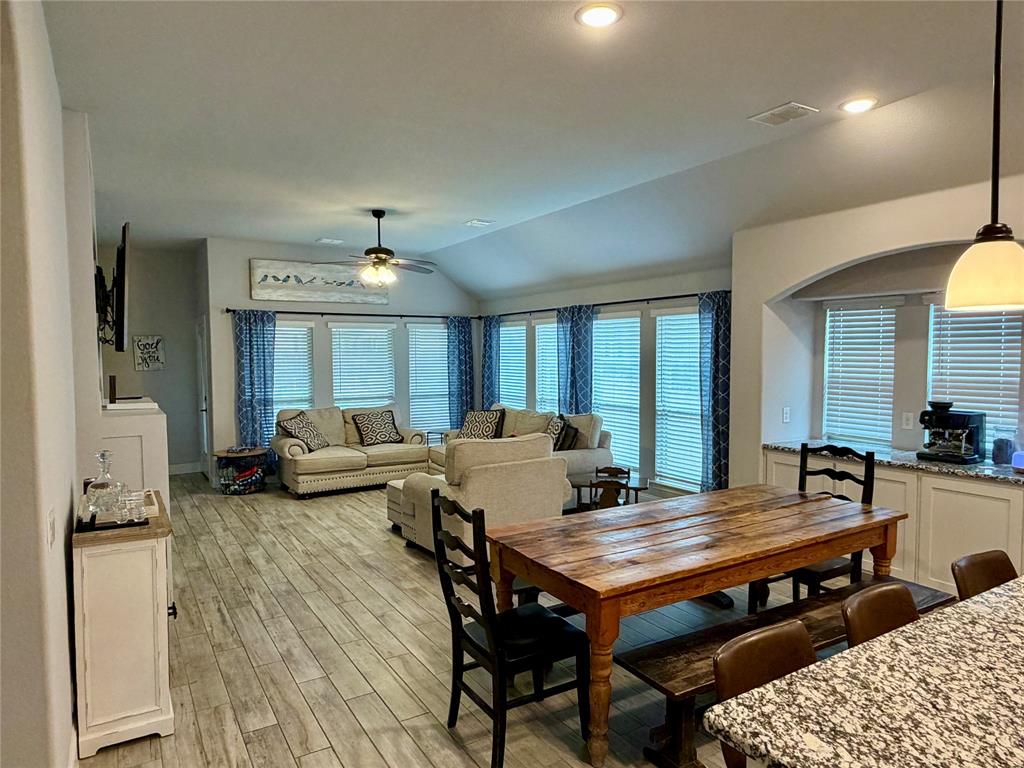 729 Oakleaf Drive Midlothian, TX 76065 - Photo 10 of 28