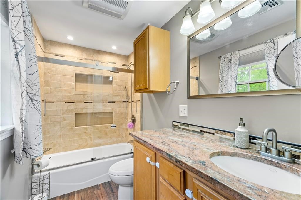 3605 Mendon Road Cumberland, RI 02864 - Photo 14 of 41