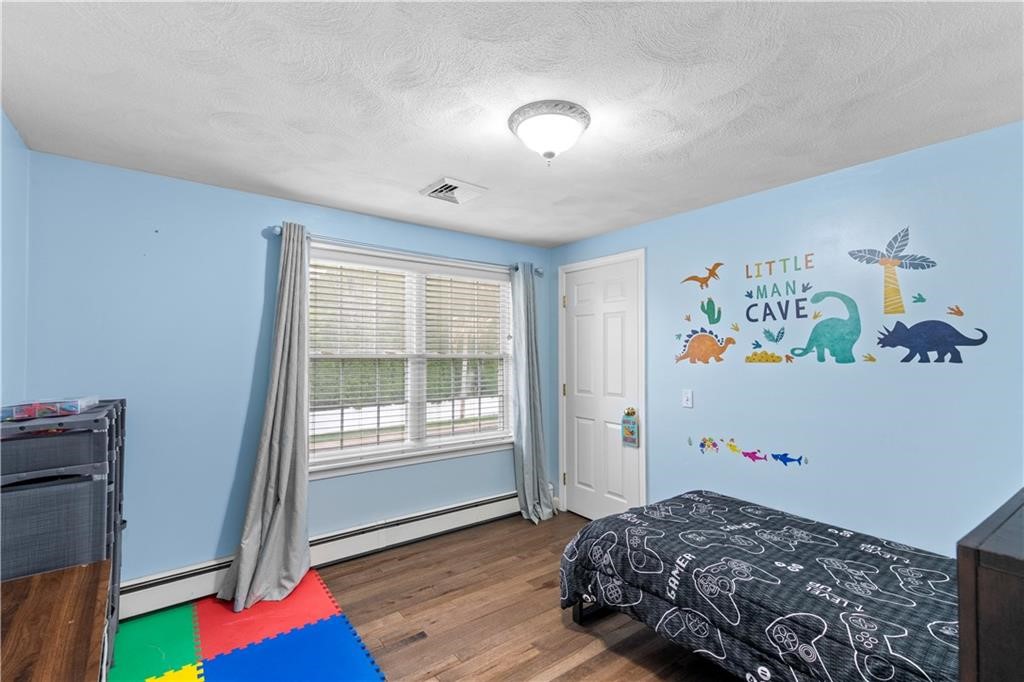 3605 Mendon Road Cumberland, RI 02864 - Photo 17 of 41