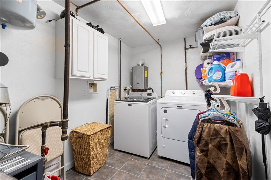 3605 Mendon Road Cumberland, RI 02864 - Photo 25 of 41