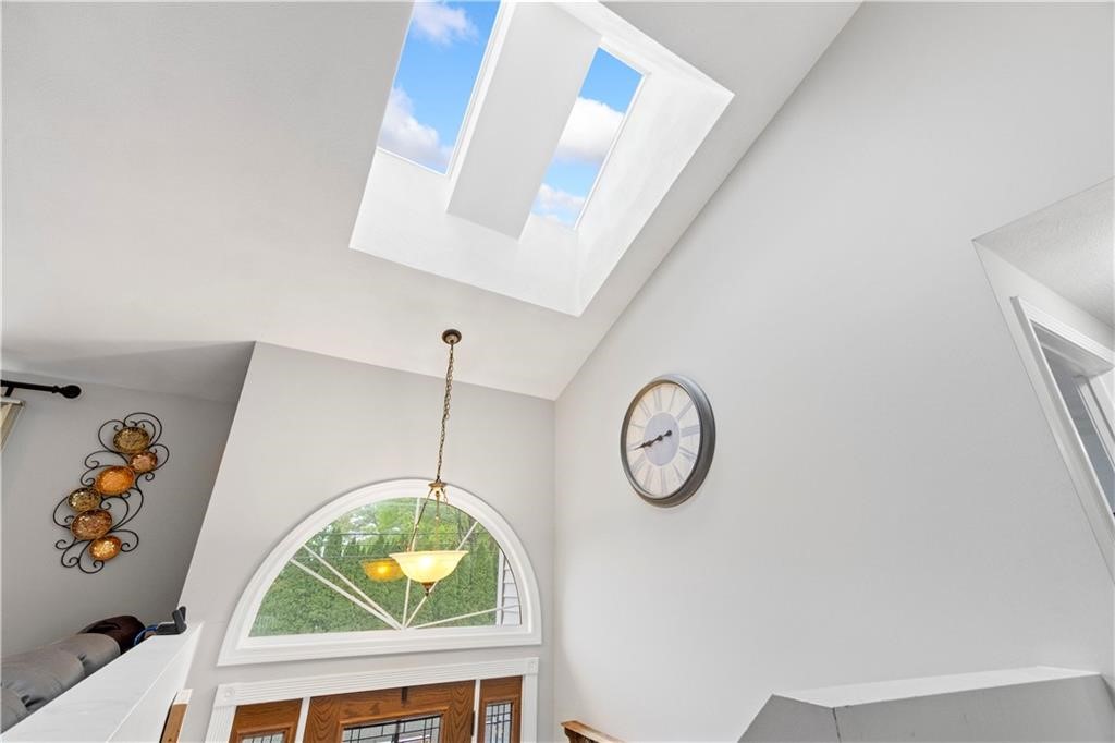 3605 Mendon Road Cumberland, RI 02864 - Photo 5 of 41