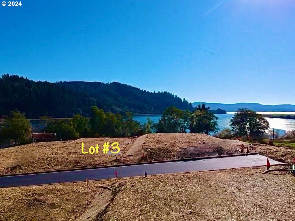 501 Garibaldi Avenue, Unit 3 Garibaldi, OR 97118 - Photo 2 of 27 a view of a pathway with a park