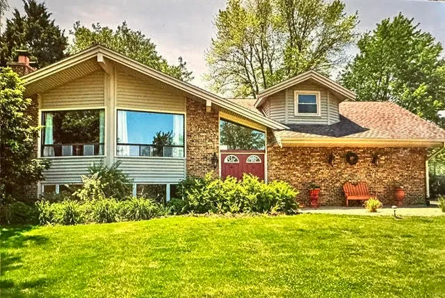 $649,000 | 8538 Washington Street, Downers Grove, IL 60516