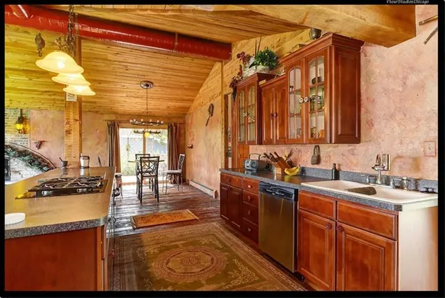 $649,000 | 8538 Washington Street, Downers Grove, IL 60516