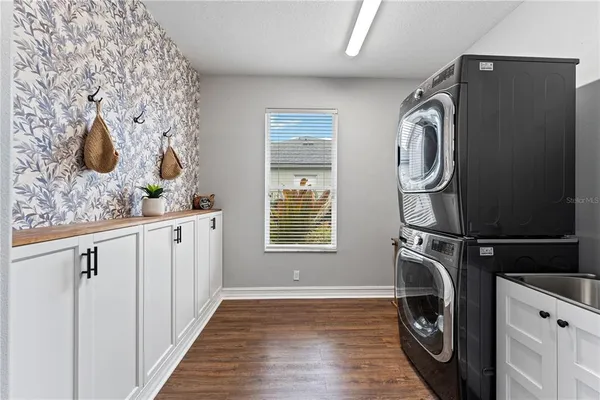 $1,080,000 | 5292 Kernwood Court, Palm Harbor, FL 34685