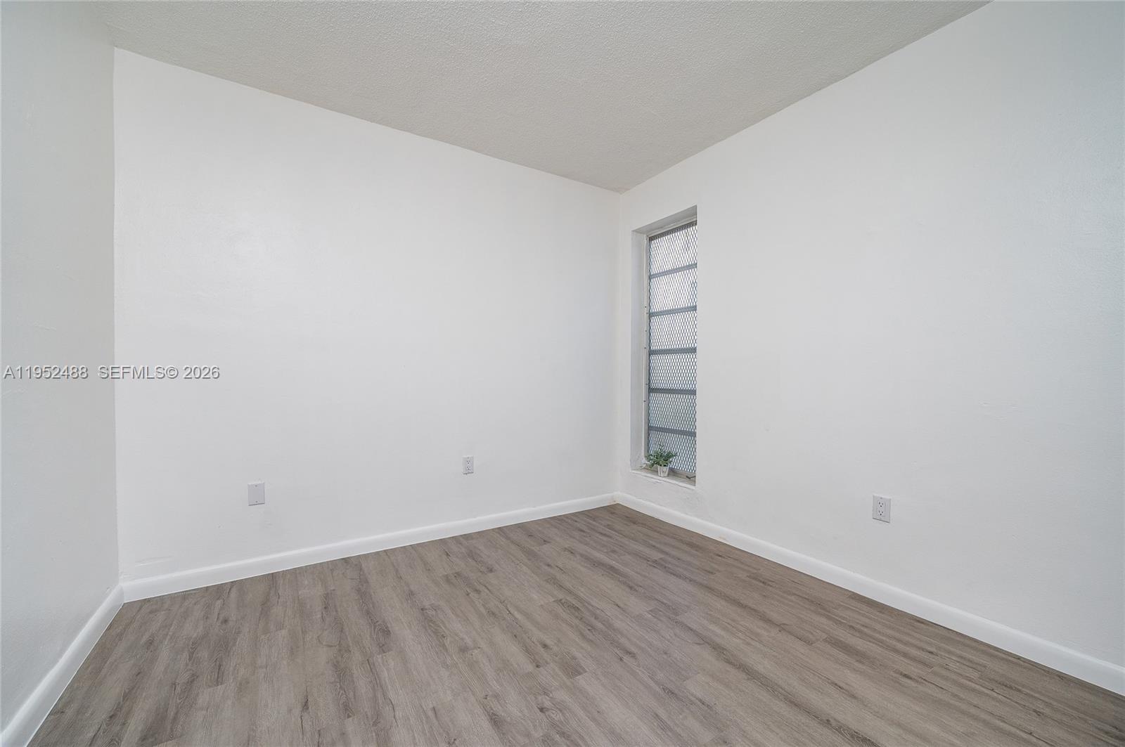 455 Southwest 27th Avenue, Unit 5 Miami, FL 33135 - Photo 20 of 24